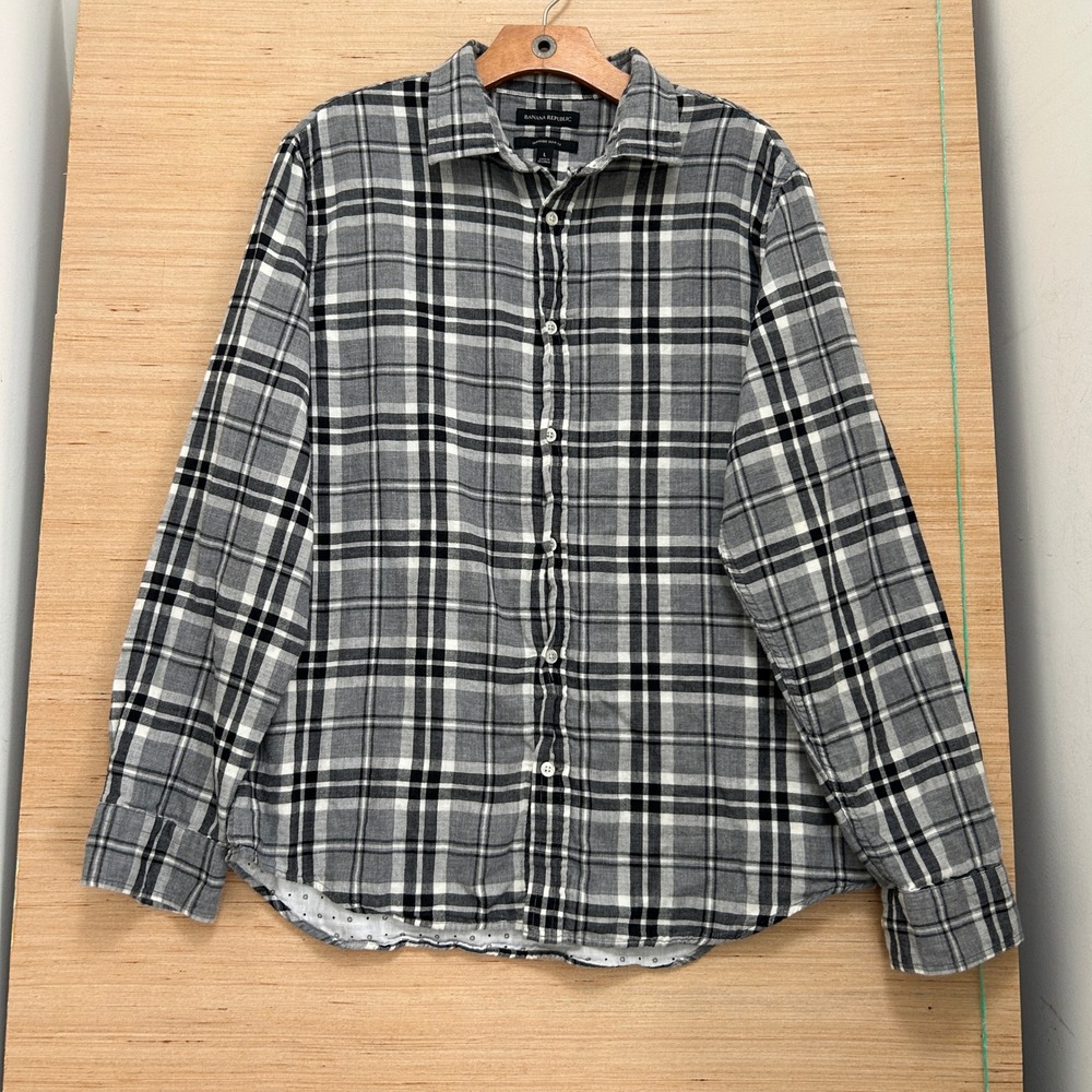 Banana Republic Mens Large Grey Black Plaid Untucked‎ Slim Fit Button Down Shirt